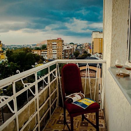 Babylon Apartments Rivne Quarto foto