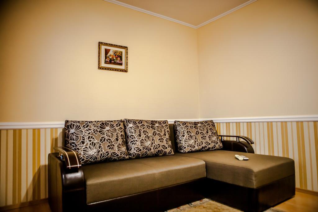 Babylon Apartments Rivne Quarto foto